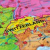 Se mai ditruge un mit: Elveția cam renunță la celebra sa neutralitate