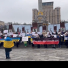Ucrainencele își cer soții acasă! Proteste în mai multe orașe: Bărbaţii ar trebui să aibă drepturi. Dacă militarii nu au, nu suntem un stat democratic / Video
