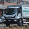 Video | Mașina de gunoi a făcut ravagii în Alba Iulia - Cinci mașini avariate și un copac rupt