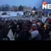 VIDEO – Protest în centrul Kievului: i se cere demisia lui Zelenski, după înlăturarea lui Zalujnîi