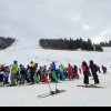 Serbările Zăpezii la Arieșeni 2024. PROGRAMUL evenimentelor. Concurs de schi, spectacol folcloric, focuri de tabără și artificii