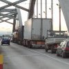 Trafic rutier semaforizat în zona podului peste râul Mureș, la Alba Iulia, timp de două zile. Anunțul Primăriei