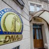 Percheziții DNA la Direcția Vamală București. Mite de mii de euro pentru a permite intrarea în țară de bunuri contrafăcute
