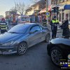 Târgoviște: Impact puternic între două mașini! O șoferiță a ajuns la spital