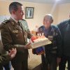 FOTO: Veteranul de război Ștefan Mohorea, sărbătorit la centenar de militarii garnizoanei Focșani, de familie și de cei dragi