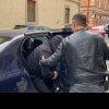 Bărbat arestat după ce a distrus sistemul anti-furt și a furat haine dintr-un mall din Timișoara
