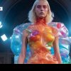 AMENIȚARE PENTRU MODELE Casele de modă  protestează împotriva Inteligenței Artificiale