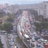 ”Nici acum nu recunoaște lumea ca traficul este din cauza PĂRINȚILOR” - Părinții din Cluj acuzați că fac traficul infernal