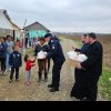 Preotul militar Banciu Paraschiv și jandarmii din Bacău au adus bucuria în rândul copiilor din Sascut