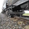 Incident pe calea ferată: Vagon cisternă sărit de pe şine