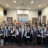Dialog de 40 de minute în engleză între ambasadoarea SUA și o grupă de copii de la Școala nr. 1 Suceava la Biblioteca Bucovinei „I.G. Sbiera”