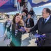 Flutur i-a întâmpinat personal pe pasagerii primului zbor Schengen venit de la Milano. „De astăzi Suceava putem spune că este acasă în inima Europei. Și Europa este acasă la Suceava în inima Bucovinei” (FOTO)
