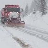 Ninge abundent în Pasul Palma. Drumarii acționează cu lamă și material antiderapant