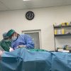 O nouă premieră națională în domeniul dispozitivelor implantabile pentru pacienții cardiaci la Spitalul CLINICCO Brașov