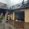 Pompieri militari și voluntari din șase localități au luptat din greu pentru a stinge incendiul izbucnit la o casă din Voitinel
