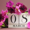 Românii sărbătoresc 8 martie cu flori și sushi, studiu