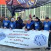 Sindicaliștii din Poșta Română protestează în fața sediului unde are loc Congresul PPE