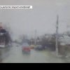 6 oameni la spital, după un carambol pe un drum din județul Bacău. Traficul rutier, afectat de vremea extremă