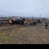 Accident feroviar, în Bacău: un mort, după ce un tren plin cu pasageri a lovit un buldoexcavator