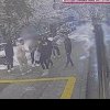 Bărbatul care a agresat o fată și a aruncat-o din autobuz, în Pitești, s-a predat după ce imaginile au ajuns publice