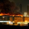 Clădirea „Crocus” este total cuprinsă de flăcări după MASACRUL de la concert! Cel puțin 40 de morți în atacul armat din Rusia