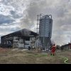 Incendiu violent și devastator la o fermă din Brașov. A luat foc o hală în care erau depozitate paie