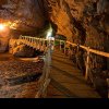 Peștera Bolii, singura din țară care are și o gară. De ce este căutată de turiști de zeci de ani: odată ce-i treci pragul...