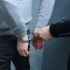 Adolescentul din Brașov care a atacat un bărbat cu maceta în încercarea de a-i fura mașina a fost arestat