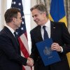 „O zi cu adevărat istorică”. Suedia a aderat oficial la NATO, după ce războiul din Ucraina a obligat-o să-și regândească politica de securitate | VIDEO