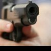 Zeci de arme și mii de gloanțe deținute ilegal au fost descoperite în Sălaj