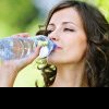 Câtă apă ar trebui să bem pe zi și care sunt cele mai bune ore pentru băut apă. Sfatul nutriționiștilor