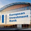 Comisia Europeană a cerut Băncii Europene pentru Investiţii să finanţeze sectorul apărării