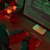 Grupări de hackeri ruși au atacat site-urile unor instituții din România 