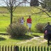 Klaus Iohannis și-a început weekendul în pantaloni scurți, pe terenul de golf de la Pianu, în Alba