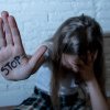Drama copilelor care devin victime pe rețelele sociale. Cum au ajuns două fete din Sibiu să fie șantajate și denigrate cu poze nud