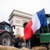 Zeci de arestări la Paris după ce fermierii au invadat zona Arcului de Triumf cu tractoare