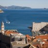 Orașul Dubrovnik, considerat perla coastei croate, pregătește noi măsuri împotriva turiștilor străini