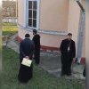 Scandal într-un sat din Orhei, după ce biserica a trecut la Mitropolia Basarabiei: Ușa lăcașului, la un pas de a fi spartă, iar un preot s-a trezit cu o plângere penală