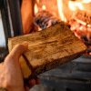 Uniunea Europeană interzice sobele tradiţionale pe lemne în România