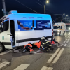 Cum s-a produs accidentul rutier de pe strada Traian Vuia, soldat cu rănirea unui motociclist. Șoferul autoutilitarei nu ar fi acordat prioritate de trecere.