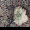 POZA ZILEI. Cum se vede din dronă Poiana Rotundă, locul unde se spune că aterizează OZN-urile din Pădurea Hoia.