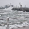 Toate porturile de la malul Mării Negre sunt închise din cauza vântului puternic