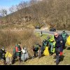 FOTO: Curățenie generală în Pădurea din Sărățel. Peste 1000 kilograme de deșeuri, colectate