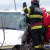Accident grav în județul Dâmbovița: Mașină izbită de un stâlp, patru răniți între care două victime încarcerate