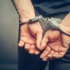 Cinci persoane condamnate la închisoare, aduse în ţară de Poliţia Română în ultimele două zile