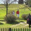 FOTO | Klaus Iohannis, în pantaloni scurți pe terenul de golf. Președintele a fost fotografiat în Alba