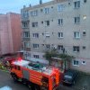 Incendiu într-un bloc din Ploiești. Un bărbat de 85 de ani a suferit arsuri pe față și mâini