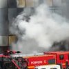 Incendiu puternic într-o hală a Aeroportului Craiova. Sunt degajări mari de fum / VIDEO