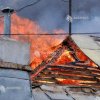 Locuinţă distrusă într-un incendiu provocat de fiul proprietarilor