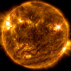 O puternică explozie solară de puterea G1 se îndreaptă spre Pământ. Alertă de furtună geomagnetică!